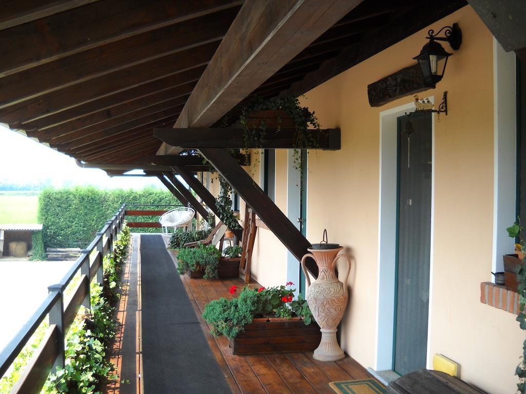 Вілла Agriturismo Maiocchi Borgarello Екстер'єр фото