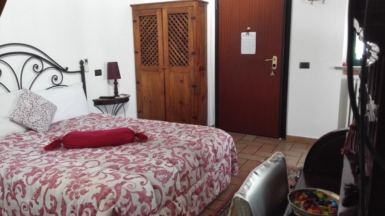 Вілла Agriturismo Maiocchi Borgarello Номер фото